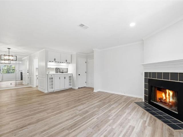 112 Barrington Hills Dr, Atlanta, GA 30350 | MLS #7740