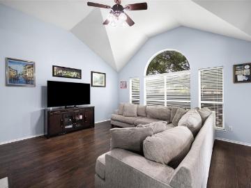 112 Brookshore Drive
