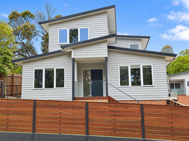 1/12 Gardner Parade, Mount Evelyn