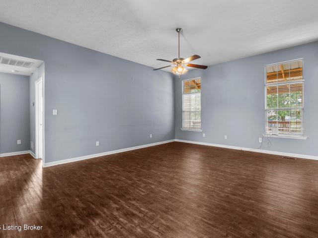 112 Gentry Crossings Blvd