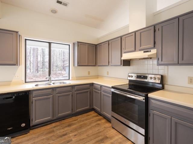 112 Glendale Dr, Peachtree City, GA 30269 | MLS #10789