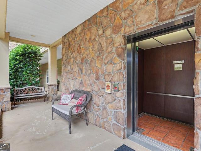 112 Gleneagle Court 303