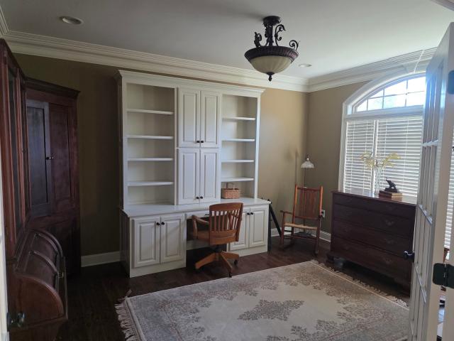 112 Dalton Ln