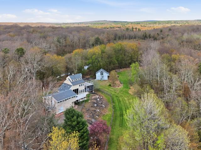 112 Diamond Spring Road