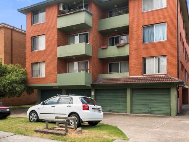 1/12 Drummond St, Warwick Farm