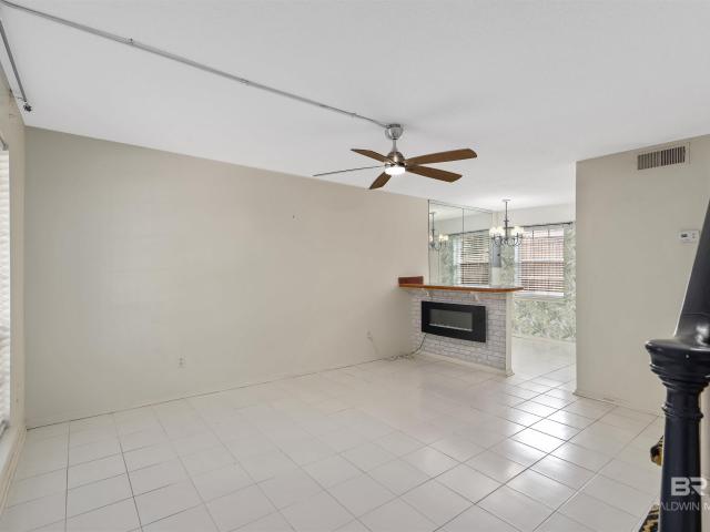 112 Du Rhu Drive D
