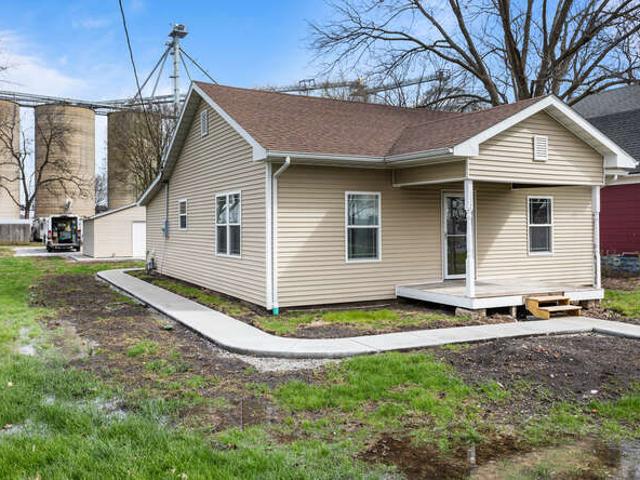 112 E Center Street