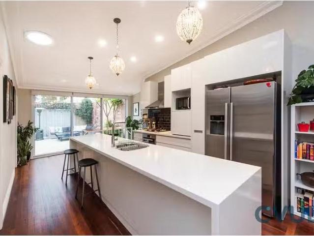 112 Edward St, Perth House for rent Listed by Richard Causer.