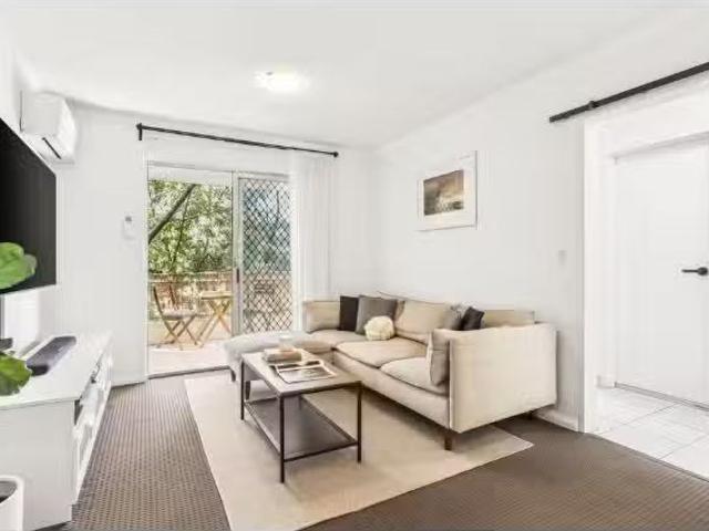 11/2 Evelyn Avenue, Concord Apartment for rent Listed by Croy.