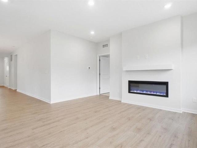 112 Fippenny Place