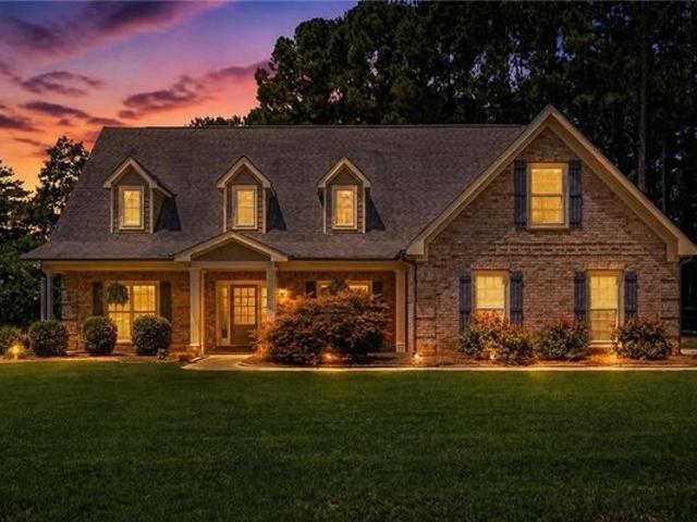 112 Fishers Mill Dr, Jackson, GA 30233