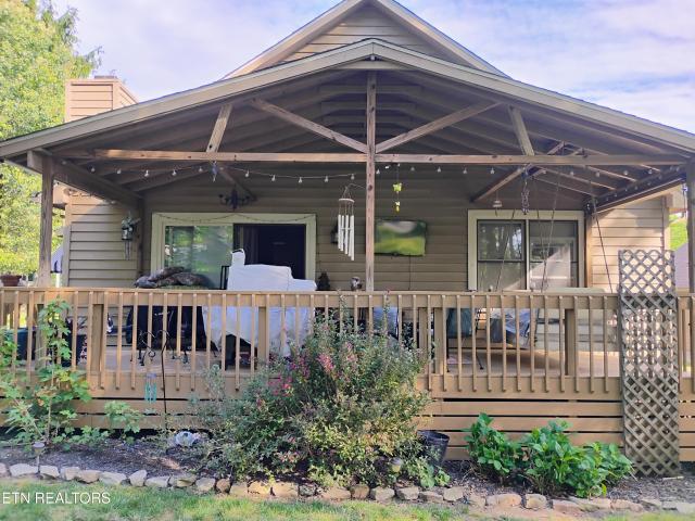 112 Howard Terrace