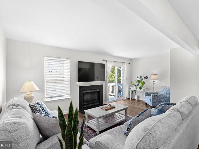 112 Hampshire Square SW