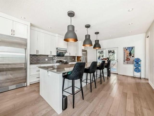 112 Hanover Road Sw, Calgary, AB, T2V 3J4 house for sale | Listing ID A2302 | Royal LePage