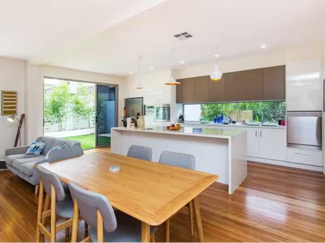 112 Heal Street, New Farm Townhouse for rent Listed by Ethan.