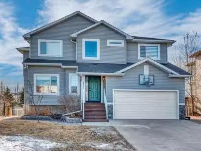 112 Hillcrest Cape, Strathmore, AB, T1P 0A4 house for sale.