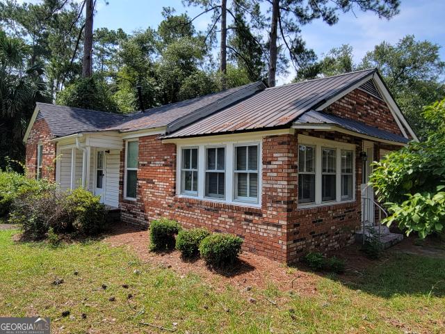 112 Jessie Avenue