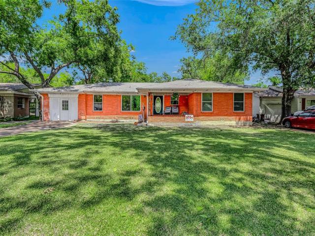 112 Oak Drive