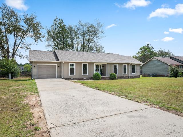 112 Lantern Ln