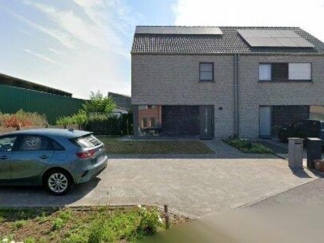 112 m2 apartment for rent in Wingene