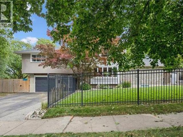 112 Margaret Avenue N, Waterloo, ON, N2J 3P9 house for sale | Listing ID 40863 | Royal LePage