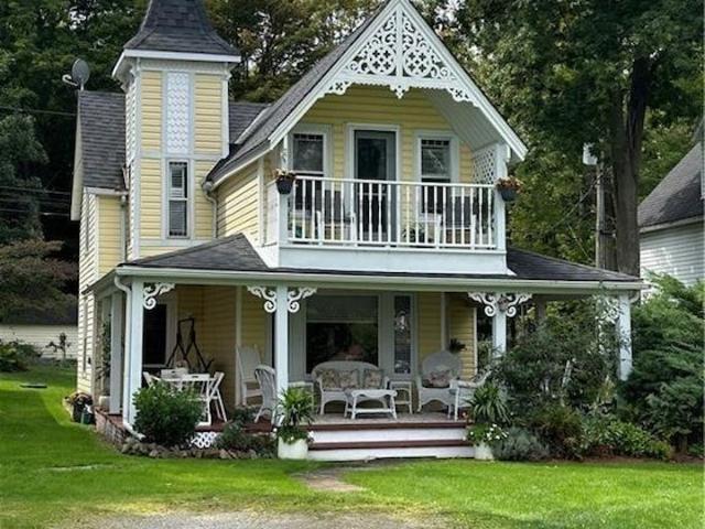 112 Mckenzie Lane Elizabethtown Kitley, ON K6V7E5