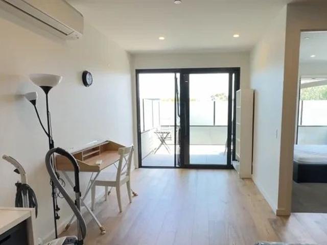 112 Mimosa Road, Melbourne