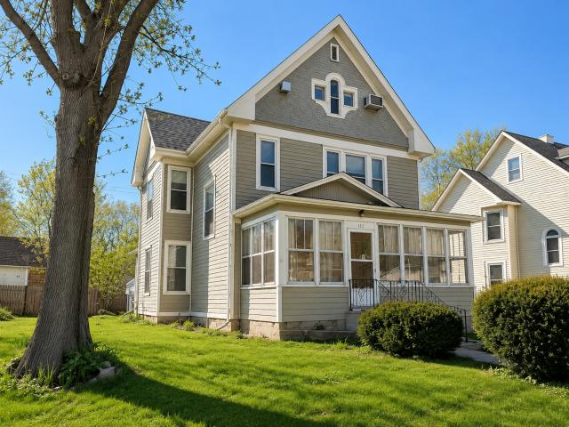 112 N 4th Street