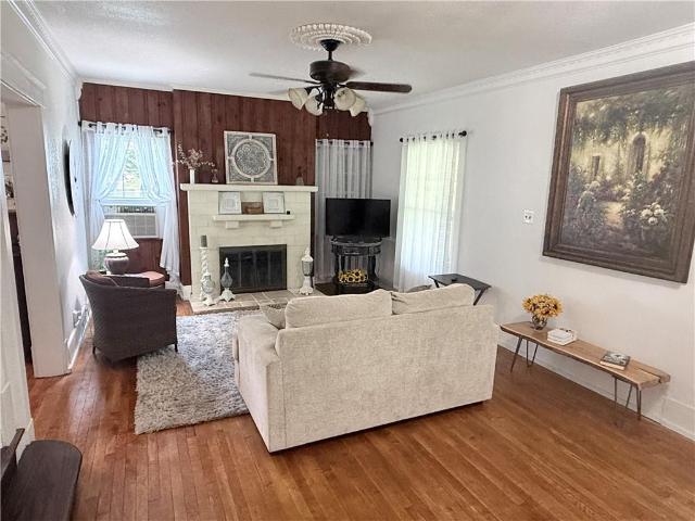 112 N 1st Street