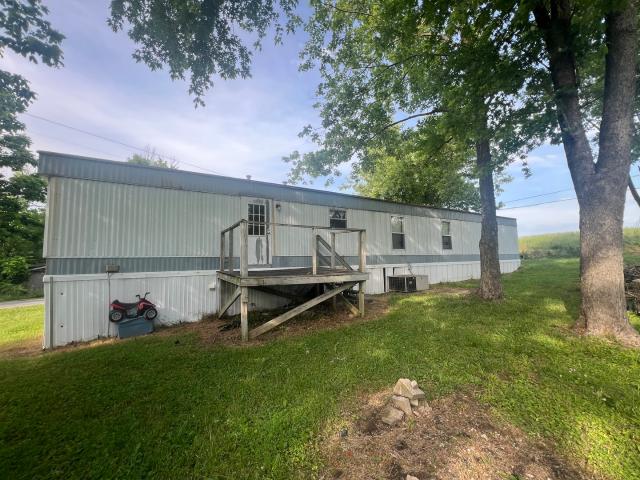 112 N Old Marion Road