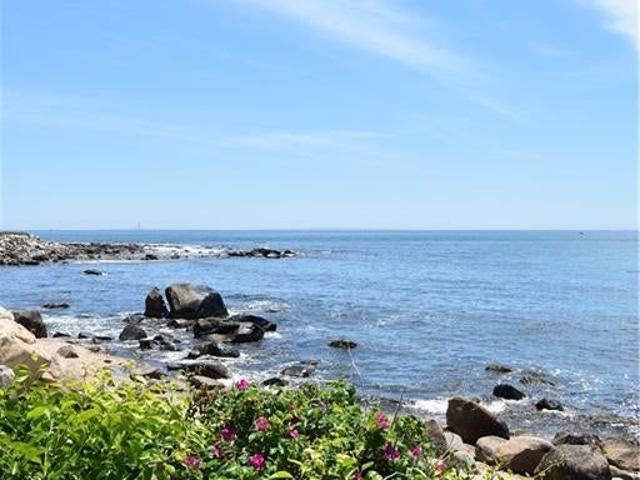 112 Noyes Neck Rd, Westerly, RI