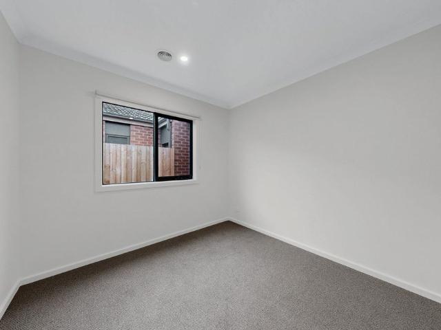 112 Newbridge Boulevard, Wallan, VIC, 3756