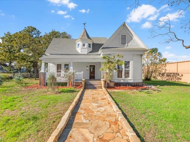 112 S Evans St, Boyd, TX 76023 | MLS #21123