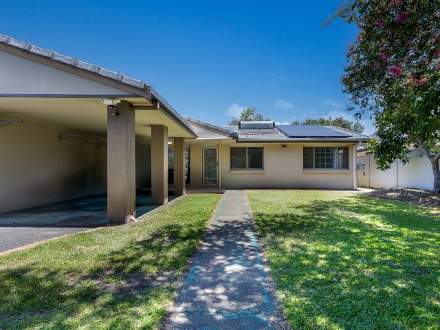 112 Salerno Street, Isle Of Capri QLD 4217 House For Rent | Domain