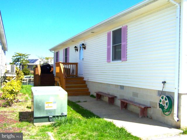 112 Sea Breeze Dr, Ocean City, MD 21842 | MLS #MDWO2037