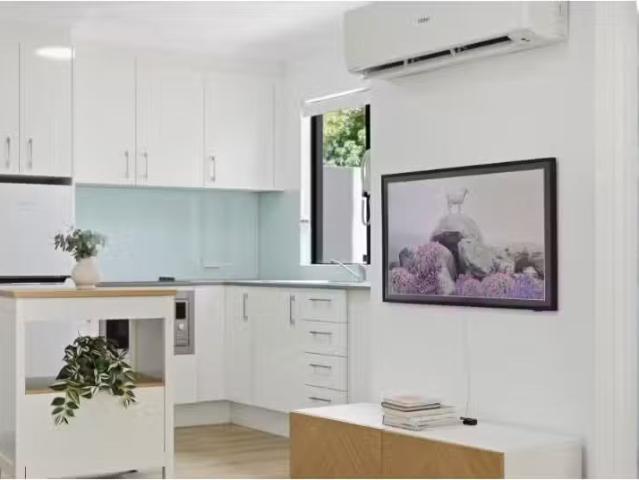1/12 Sheehan St, Milton Apartment for rent Listed by Demi Tom.