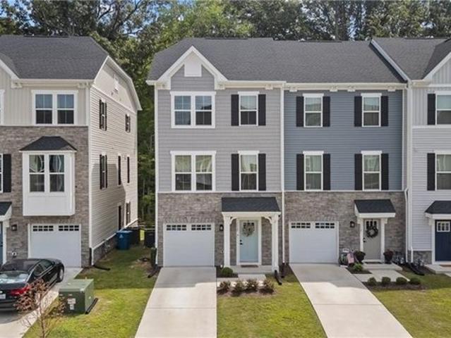 112 Pocosin Path, Poquoson, VA 23662