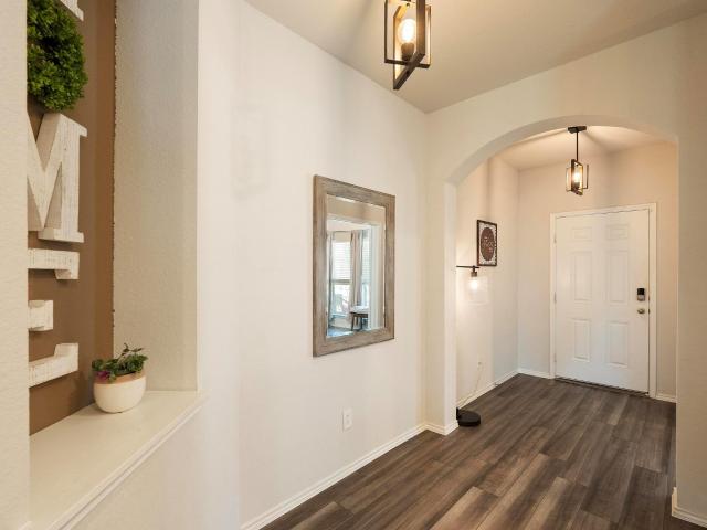 112 Pivot Dr