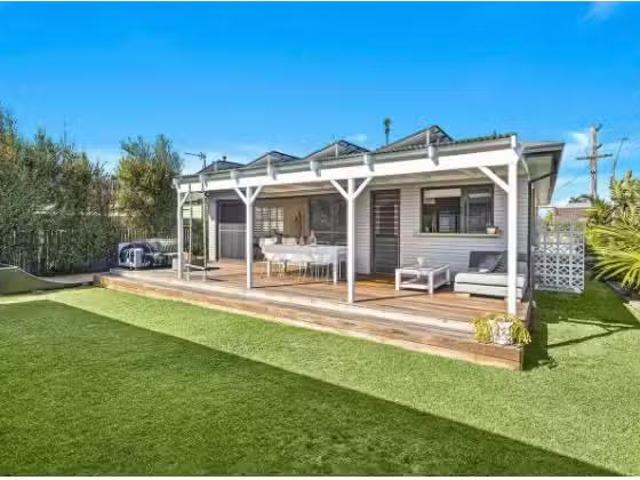 112 Pioneer Road, East Corrimal House for rent Listed by Kare.
