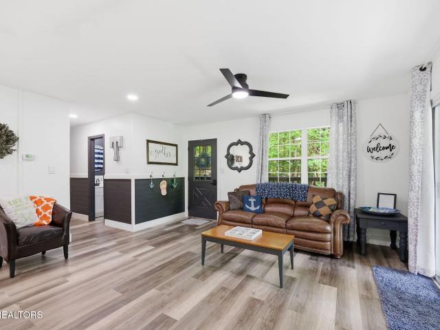 112 Royce Rd