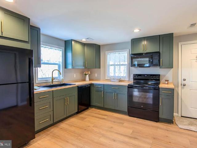 112 W 12Th