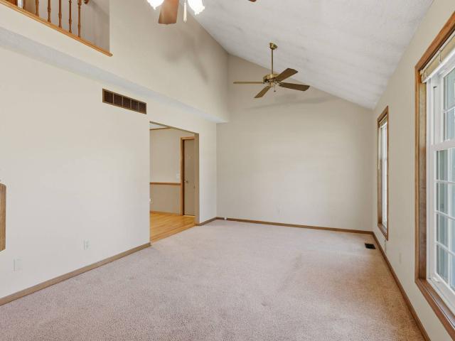 112 W Davenport Court