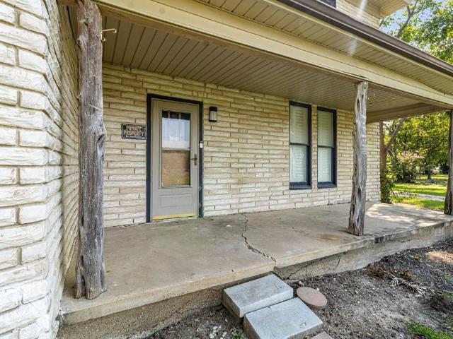 112 W Hackberry St, Malone, TX 76660 | MLS #21022