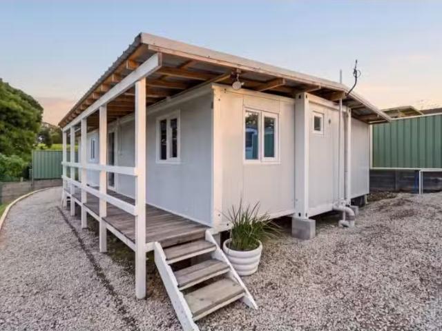 112 Woodford St, Minmi House for rent Listed by Love Rentals.