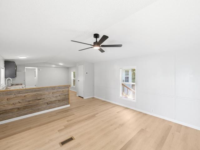 112 white cemetery rd