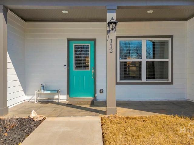 112 White Oak Trail