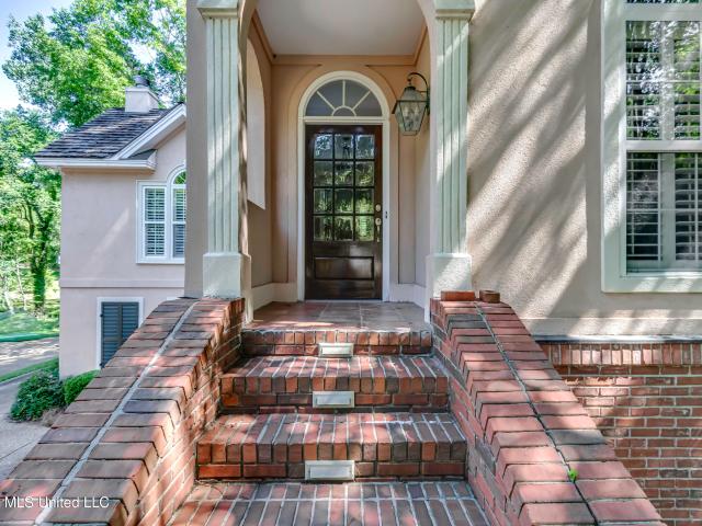 112 Winter Teal Place