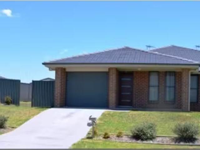 1/12 Tierney Street, Muswellbrook Townhouse for rent Listed b.