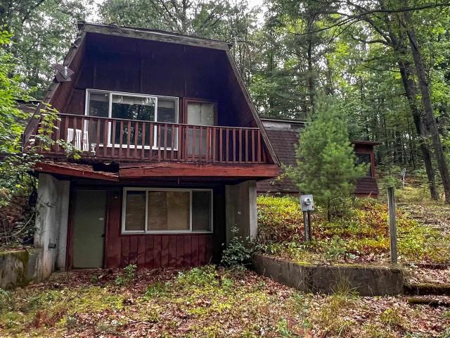 112 Valley Circle