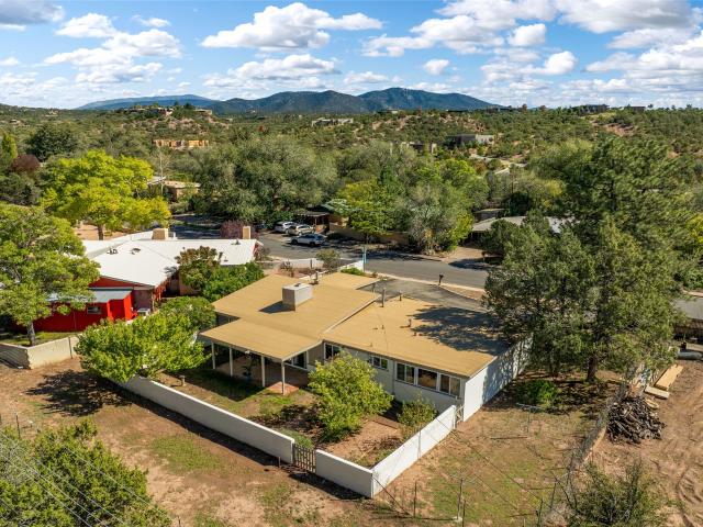 112 Valley Drive